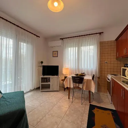 Apartment Elia Ii *